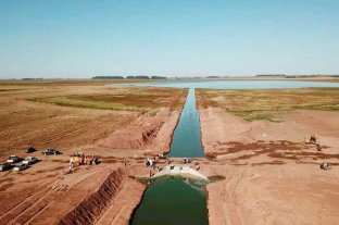 Laguna La Picasa Buenos Aires acusó a Santa Fe de "volcarle" agua sin permiso - Esta es la obra recientemente habilitada y que generó la controversia. Buenos Aires acusó a Santa Fe de "volcarle" agua sin permiso - Esta es la obra recientemente habilitada y que generó la controversia.