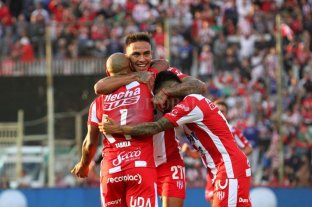 Copa de la Superliga Unión goleó a San Martín de Tucumán y clasificó a octavos de final - Unión goleó a San Martín de Tucumán y clasificó a octavos de final -
