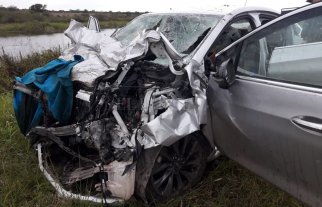 Tragedia en la ruta Cinco muertos tras un choque frontal en Margarita - Accidente en ruta 95. Fallecieron cinco personas. Cinco muertos tras un choque frontal en Margarita - Accidente en ruta 95. Fallecieron cinco personas.