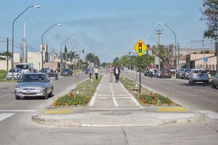 Santa Fe violenta Se resistió al robo de su bicicleta y lo balearon - El hecho se produjo en la renovada Av. French Se resistió al robo de su bicicleta y lo balearon - El hecho se produjo en la renovada Av. French