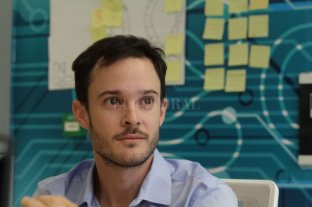 Producto "made in Sunchales" Una valijita que en 10 minutos detecta Alzheimer 10 años antes - "Antes, todo se focalizaba en el doctor y ahora se focaliza en el paciente. Las tecnologías hacen el seguimiento", explica Shulz. Una valijita que en 10 minutos detecta Alzheimer 10 años antes - "Antes, todo se focalizaba en el doctor y ahora se focaliza en el paciente. Las tecnologías hacen el seguimiento", explica Shulz.
