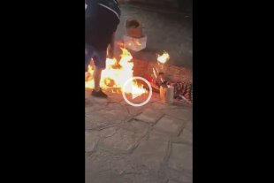 Video Un hombre prendió fuego a dos indigentes en Buenos Aires - Un hombre prendió fuego a dos indigentes en Buenos Aires -