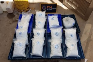 Media docena de detenidos Desbaratan una banda narco que "estiraba" cocaína y la distribuía desde Santa Fe - Desbaratan una banda narco que "estiraba" cocaína y la distribuía desde Santa Fe -