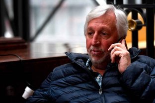 José Alonso y su posición luego de la reunión del jueves... "Colón no está ni por la positiva ni por la negativa" - José Alonso en el hotel de Montevideo, antes de partir hacia el estadio para ver el 0 a 0 de la ida ante River. Regresó y se fue de inmediato a Buenos Aires a la reunión informal de Superliga representando a Colón. "Colón no está ni por la positiva ni por la negativa" - José Alonso en el hotel de Montevideo, antes de partir hacia el estadio para ver el 0 a 0 de la ida ante River. Regresó y se fue de inmediato a Buenos Aires a la reunión informal de Superliga representando a Colón.