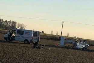 Accidente aéreo Cayó una avioneta en Carcarañá - Cayó una avioneta en Carcarañá -