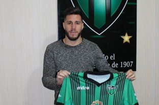 El lateral zurdo ya se entrenó este domingo en Casasol Milo se siente identificado con el juego de Bruno Pittón - Federico Milo, el día que llegó a San Martín de San Juan para incorporarse al plantel cuyano. Seguramente, una foto parecida se dará este lunes, cuando pose por primera vez con la rojiblanca de Unión. Milo se siente identificado con el juego de Bruno Pittón - Federico Milo, el día que llegó a San Martín de San Juan para incorporarse al plantel cuyano. Seguramente, una foto parecida se dará este lunes, cuando pose por primera vez con la rojiblanca de Unión.