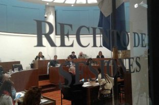 El bloque oficialista se opone a la propuesta opositora de interpelación Súper TC2000 y un "cargo polémico": intentan que Corral dé explicaciones - Recinto. La próxima sesión podría tratarse esta resolución, que levantó un polvaderal de especulaciones entre los cronistas y asesores legislativos. Súper TC2000 y un "cargo polémico": intentan que Corral dé explicaciones - Recinto. La próxima sesión podría tratarse esta resolución, que levantó un polvaderal de especulaciones entre los cronistas y asesores legislativos.