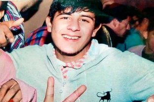 Relato salvaje Una condena por un crimen absurdo - VÍCTIMA. Santiago David Chávez tenía 16 años y el día que lo mataron estaba contento, porque le estaba yendo bien en su nuevo trabajo y su jefe le había prometido una moto. Una condena por un crimen absurdo - VÍCTIMA. Santiago David Chávez tenía 16 años y el día que lo mataron estaba contento, porque le estaba yendo bien en su nuevo trabajo y su jefe le había prometido una moto.