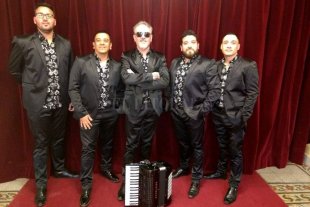 EL VIERNES Grupo Cali festeja 30 años - Los recordados temas "El campeón de la vida" y "Chicas malas" llevaron al grupo a la popularidad. Grupo Cali festeja 30 años - Los recordados temas "El campeón de la vida" y "Chicas malas" llevaron al grupo a la popularidad.
