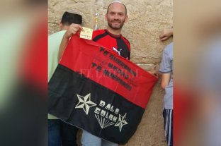 Un hincha Sabalero radicado en Israel estará en la final El sueño copero de Colón llegó al Muro de los Lamentos - El sueño copero de Colón llegó al Muro de los Lamentos -