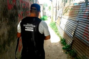 Juicios abreviados Condenaron a cuatro vendedores barriales - Los allanamientos estuvieron a cargo de las Brigadas Operativas Antinarcóticos I y XI. Condenaron a cuatro vendedores barriales - Los allanamientos estuvieron a cargo de las Brigadas Operativas Antinarcóticos I y XI.