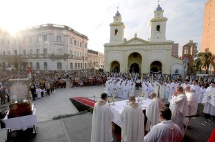 Informe del Conicet Argentina redujo su población católica casi en un 15% entre el 2008 y el 2019 - El catolicismo. A pesar que continúa siendo la religión con más adeptos en el país (62,9%), la cantidad de católicos ha mermado en los últimos años. Argentina redujo su población católica casi en un 15% entre el 2008 y el 2019 - El catolicismo. A pesar que continúa siendo la religión con más adeptos en el país (62,9%), la cantidad de católicos ha mermado en los últimos años.