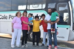 Sin rumbo fijo De Santa Fe al mundo: una aventura "colectiva" - La familia Gauna: Martín, Tete, Pablo, Abu Miryam, Juani, Diogo e Indra (la bebé está en camino) De Santa Fe al mundo: una aventura "colectiva" - La familia Gauna: Martín, Tete, Pablo, Abu Miryam, Juani, Diogo e Indra (la bebé está en camino)