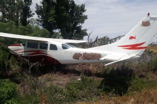 En San Fabián Hallan una avioneta narco abandonada en un campo - Al momento del hallazgo la avioneta estaba con sus puertas laterales cerradas, sin ocupantes y sin cargamento. Hallan una avioneta narco abandonada en un campo - Al momento del hallazgo la avioneta estaba con sus puertas laterales cerradas, sin ocupantes y sin cargamento.