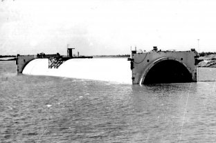 Se inauguró el 13 de diciembre de 1969 Cumple 50 años el túnel que une bajo el río a Santa Fe y Paraná - Colocación tubos Cumple 50 años el túnel que une bajo el río a Santa Fe y Paraná - Colocación tubos