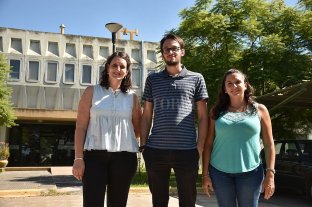 Conocimiento e ingenio Investigadores santafesinos "echaron luz" sobre una olvidada enfermedad - Joana Macagno, Federico Schaumburg y Antonella Giorello destacaron El aporte que la Microfluídica tiene para dar en problemas de la comunidad. Investigadores santafesinos "echaron luz" sobre una olvidada enfermedad - Joana Macagno, Federico Schaumburg y Antonella Giorello destacaron El aporte que la Microfluídica tiene para dar en problemas de la comunidad.