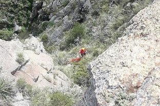 Investigan si se trata de Mariela Natalí Hallaron el cadáver de una mujer en Capilla del Monte - Hallaron el cadáver de una mujer en Capilla del Monte -