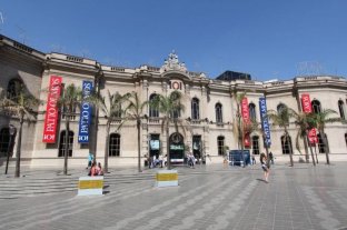 En público Una chica se suicidó en un shopping de Córdoba - Una chica se suicidó en un shopping de Córdoba -