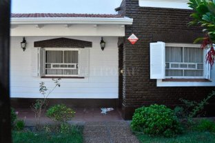El ladrón golpeó con su arma a un propietario Violenta entradera en Guadalupe: robaron en una casa en Riobamba al 7500 - Violenta entradera en Guadalupe: robaron en una casa en Riobamba al 7500 -