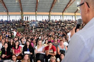 M�s de 1100 docentes titularizaron sus cargos