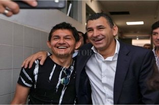 El "1" de Atlético Tucumán con El Litoral Leito: "No puedo contar la verdad del pase del Pulga" - Leito: "No puedo contar la verdad del pase del Pulga" -