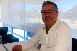 "En Uni�n se hace normal lo que en otros clubes es anormal" - Leonardo Simonutti sigue trabajando desde su casa en estos tiempos de cuarentena. Propone una reforma del estatuto para modernizarlo, entre otras cosas.