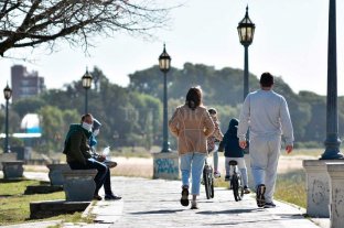 La explicación de un experto en virología Con el invierno, el virus podría generar mayor incidencia de casos de Covid-19 - La mayor estabilidad viral a temperaturas más bajas del SARS-CoV-2 es sólo una parte de un problema más complejo, en el cual inciden la estacionalidad de muchas infecciones virales y los factores climático-ambientales -entre otros-, dice Claus Con el invierno, el virus podría generar mayor incidencia de casos de Covid-19 - La mayor estabilidad viral a temperaturas más bajas del SARS-CoV-2 es sólo una parte de un problema más complejo, en el cual inciden la estacionalidad de muchas infecciones virales y los factores climático-ambientales -entre otros-, dice Claus