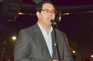 Por un caso positivo de Covid-19 Reconquista volvió a la Fase 1 de la cuarentena - Enrique Vallejos, intendente de Reconquista. Reconquista volvió a la Fase 1 de la cuarentena - Enrique Vallejos, intendente de Reconquista.