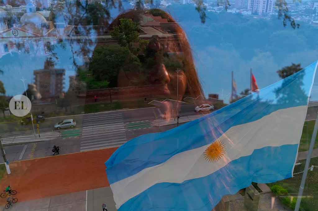 Mira Y Escucha Aurora El Saludo A La Bandera Interpretado Por Itati Barrionuevo El Litoral Noticias Santa Fe Argentina Ellitoral Com