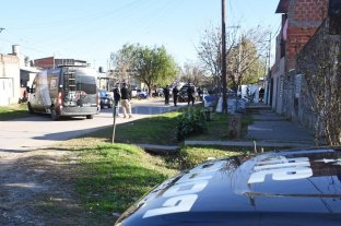 En pleno día Acribillaron a balazos a un joven en Villa del Parque - Acribillaron a balazos a un joven en Villa del Parque -
