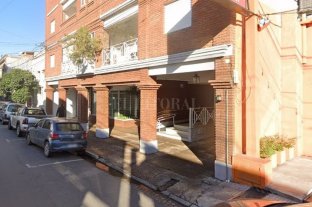 1° de Mayo al 1900 Los tres casos sospechosos de coronavirus en un edificio céntrico resultaron negativos - Los tres casos sospechosos de coronavirus en un edificio céntrico resultaron negativos -