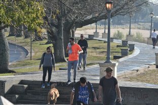 2.132 infectados en total Tras cinco días con más de 100 casos, la provincia reporta 85 nuevos contagios, uno de la ciudad - Tras cinco días con más de 100 casos, la provincia reporta 85 nuevos contagios, uno de la ciudad -