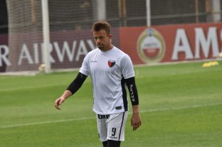 Buri�n y Rafa Garc�a "cruzan" caminando