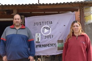 "Mam�, encontramos el cuerpo de Juli" - Dolor. Los padres de Julieta (Adri�n y Fabiana) recibieron a Multimedios El Litoral en su casa de Berabev�. Contaron su pena por la p�rdida de su hija y expresaron que conf�an en la justicia.