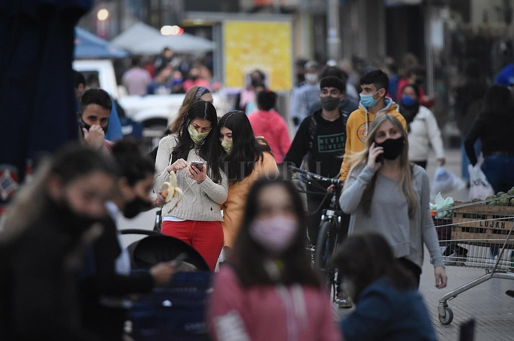 Covid-19: Hubo 160 nuevos casos y advierten que el virus "se extiende entre las localidades" -  - 