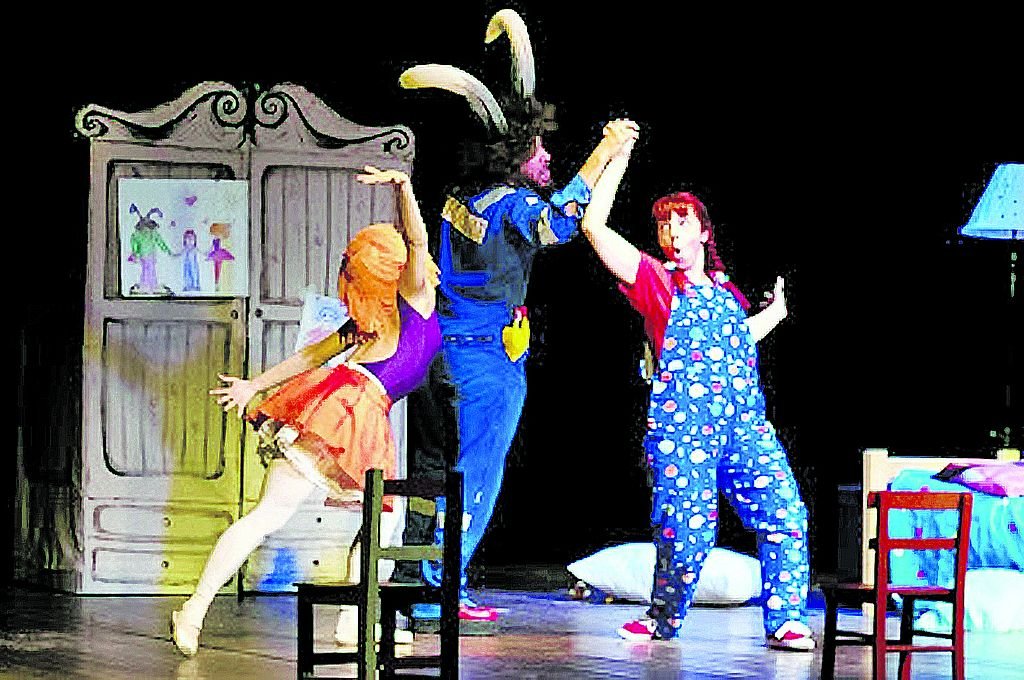 Piden que la sastrería teatral sea valorada : : Mirador Provincial : :  Noticias de Santa Fe | Entre Ríos : : www.miradorprovincial.com