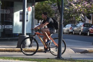 Día récord en la capital No afloja la curva: otros 123 casos en la ciudad y casi 1.400 en la provincia - No afloja la curva: otros 123 casos en la ciudad y casi 1.400 en la provincia -