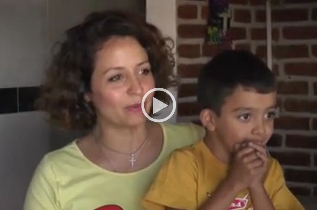Será operado en Rosario A corazón abierto: organizan una pollada solidaria para ayudar a Jonás - Jonás y su mamá A corazón abierto: organizan una pollada solidaria para ayudar a Jonás - Jonás y su mamá -