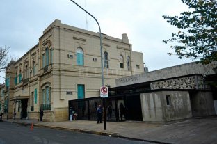 Ante el incremento de casos positivos a Covid-19 Coronavirus en Santa Fe: suspenden las visitas en el hospital Cullen - Coronavirus en Santa Fe: suspenden las visitas en el hospital Cullen -