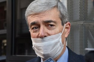 Senadores del PJ y el ministro Agosto discuten cambios en el Presupuesto 