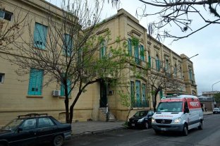Durante la madrugada Otra noche de furia en Santa Fe: balearon a tres hombres - Dos de los heridos fueron asistidos en el hospital Cullen, el tercero se negó a ser trasladado. Otra noche de furia en Santa Fe: balearon a tres hombres - Dos de los heridos fueron asistidos en el hospital Cullen, el tercero se negó a ser trasladado.
