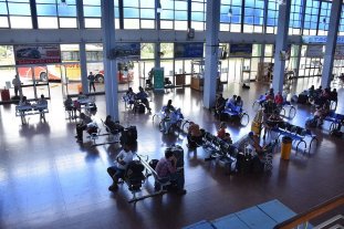 Coronavirus El 60% de los pasajeros controlados en las terminales de Santa Fe y Rosario tiene síntomas de Covid - El 60% de los pasajeros controlados en las terminales de Santa Fe y Rosario tiene síntomas de Covid -