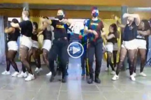 Video: pol�mica coreograf�a de agentes penitenciarias junto a las presas del penal de Los Hornos - 
