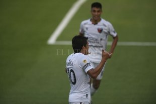 Tras la victoria ante Banfield Colón igualó a Unión en la cantidad de puntos de la tabla de promedios - Colón igualó a Unión en la cantidad de puntos de la tabla de promedios -