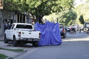 Rosario Sicarios en moto asesinaron al "Fino" Ocampo, la mano derecha de Esteban Alvarado - Sicarios en moto asesinaron al "Fino" Ocampo, la mano derecha de Esteban Alvarado -