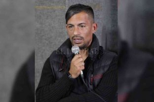 Son tres millones y medio sin calcular los intereses La demanda del hijo de Ferraro también es millonaria - De mal en peor. La semana pasada fue Francisco "Pancho" Ferraro; ahora es su hijo, Ariel Ferraro, que trabajó como PF en Colón. Las dos demandas, sólo de capital, suman 7 (siete) millones de pesos. Los Ferraro reclaman "salarios impagos y despido en pandemia". La demanda del hijo de Ferraro también es millonaria - De mal en peor. La semana pasada fue Francisco "Pancho" Ferraro; ahora es su hijo, Ariel Ferraro, que trabajó como PF en Colón. Las dos demandas, sólo de capital, suman 7 (siete) millones de pesos. Los Ferraro reclaman "salarios impagos y despido en pandemia".
