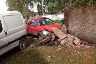 En Malaver al 5000 Se descompensó mientras conducía, chocó contra una vivienda y murió - Se descompensó mientras conducía, chocó contra una vivienda y murió -