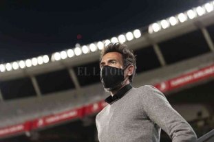 Una frase polémica del DT de Colón Domínguez: "No tengo visto a Unión" - Domínguez confía en su equipo y apunta a pelear por el título. Domínguez: "No tengo visto a Unión" - Domínguez confía en su equipo y apunta a pelear por el título.