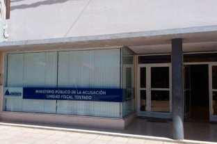 Tostado Filmó a dos chicas besándose, lo subió a Instagram y terminó preso - Filmó a dos chicas besándose, lo subió a Instagram y terminó preso -