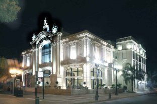 Código de Patrimonio Urbano Santa Fe: catalogan unos 1.200 sitios de valor patrimonial a "custodiar y cuidar" - El Teatro Municipal 1° de Mayo, unos de los lugares patrimoniales simbólicamente más caros para la ciudadanía santafesina. Santa Fe: catalogan unos 1.200 sitios de valor patrimonial a "custodiar y cuidar" - El Teatro Municipal 1° de Mayo, unos de los lugares patrimoniales simbólicamente más caros para la ciudadanía santafesina.